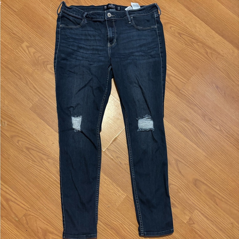 Hollister Jeans - size 17 new without tags